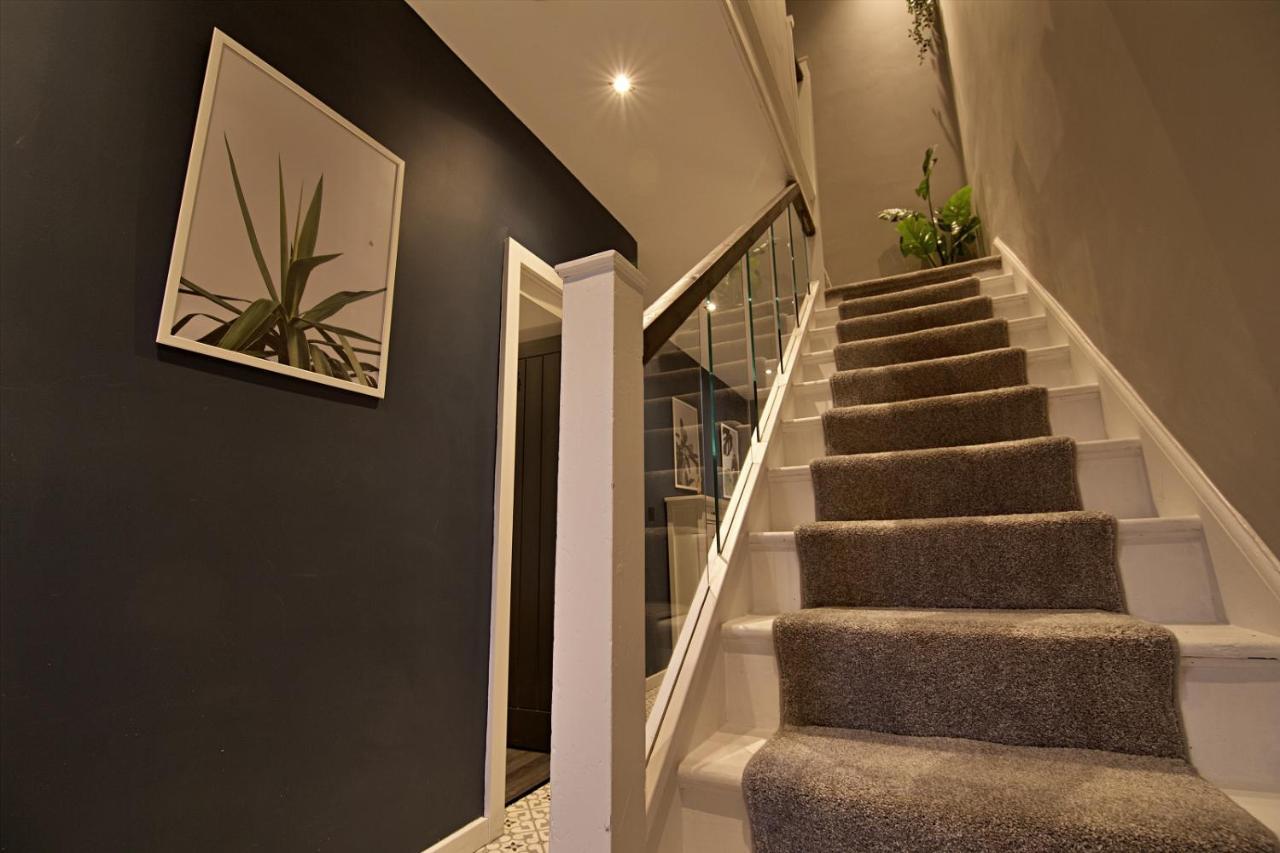 Scotforth Road- Boutique Rooms In Lancaster City Townhouse Exterior foto