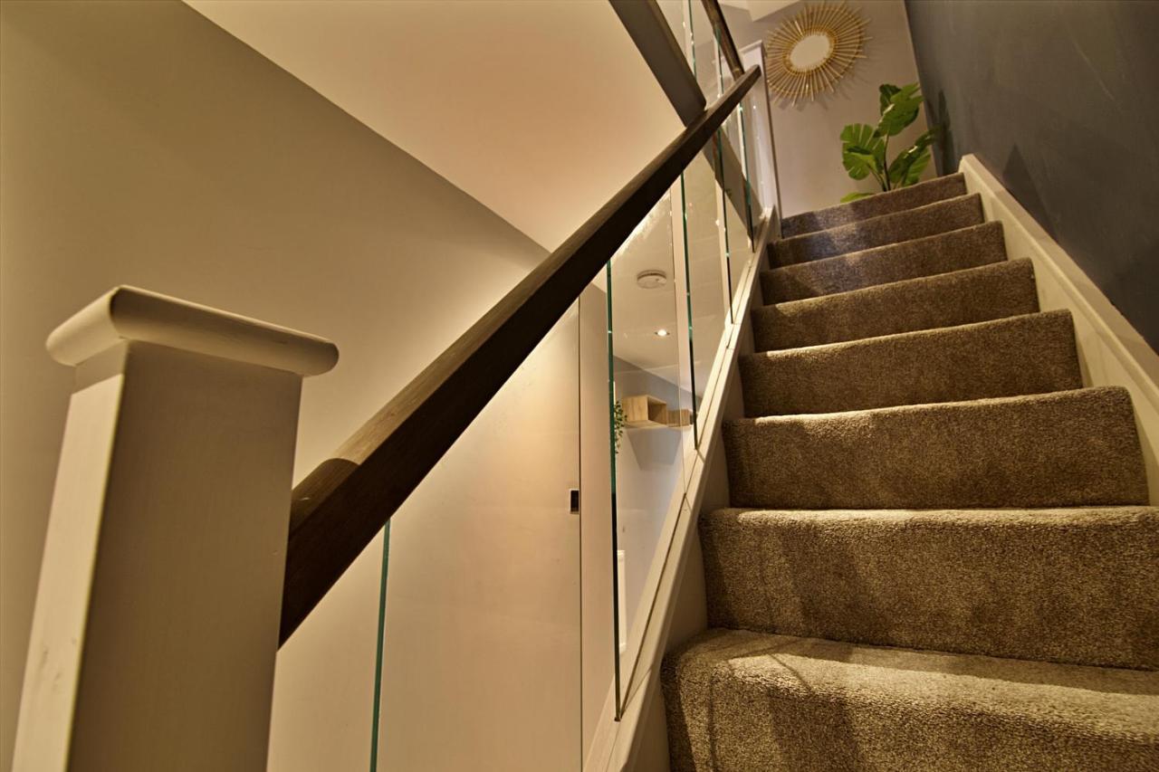 Scotforth Road- Boutique Rooms In Lancaster City Townhouse Exterior foto